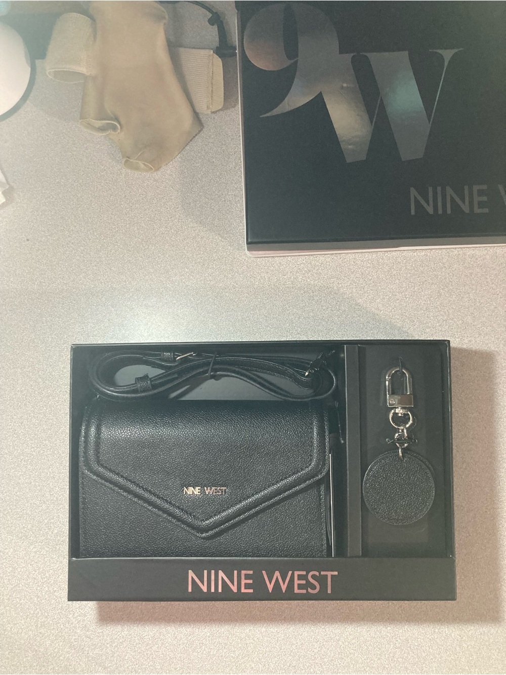 Nine West Zane Black Mini Flap Crossbody Gift Set w/Mirror Key Ring Wallet Purse - Picture 8 of 9